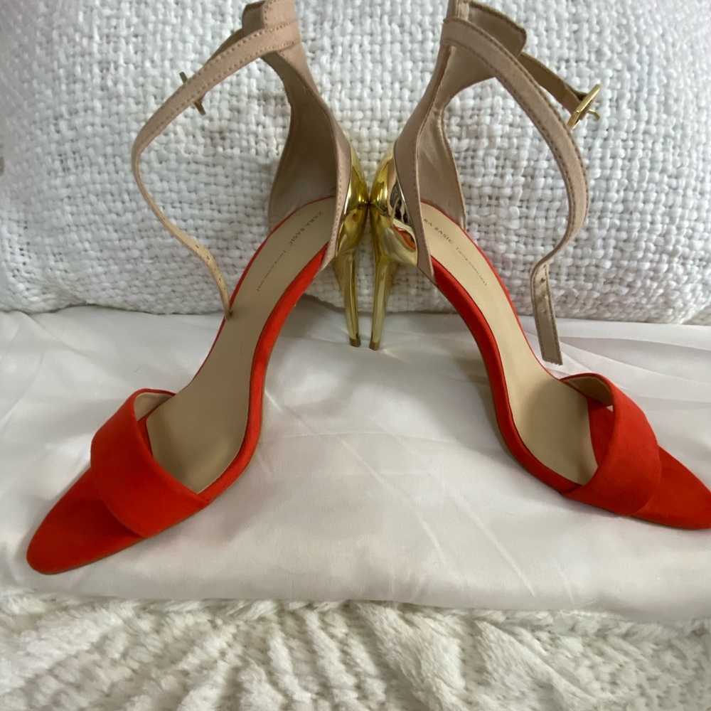 Zara new heels plastic cover on back